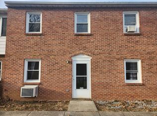6233 Mountain View Dr, Chambersburg, PA 17202
