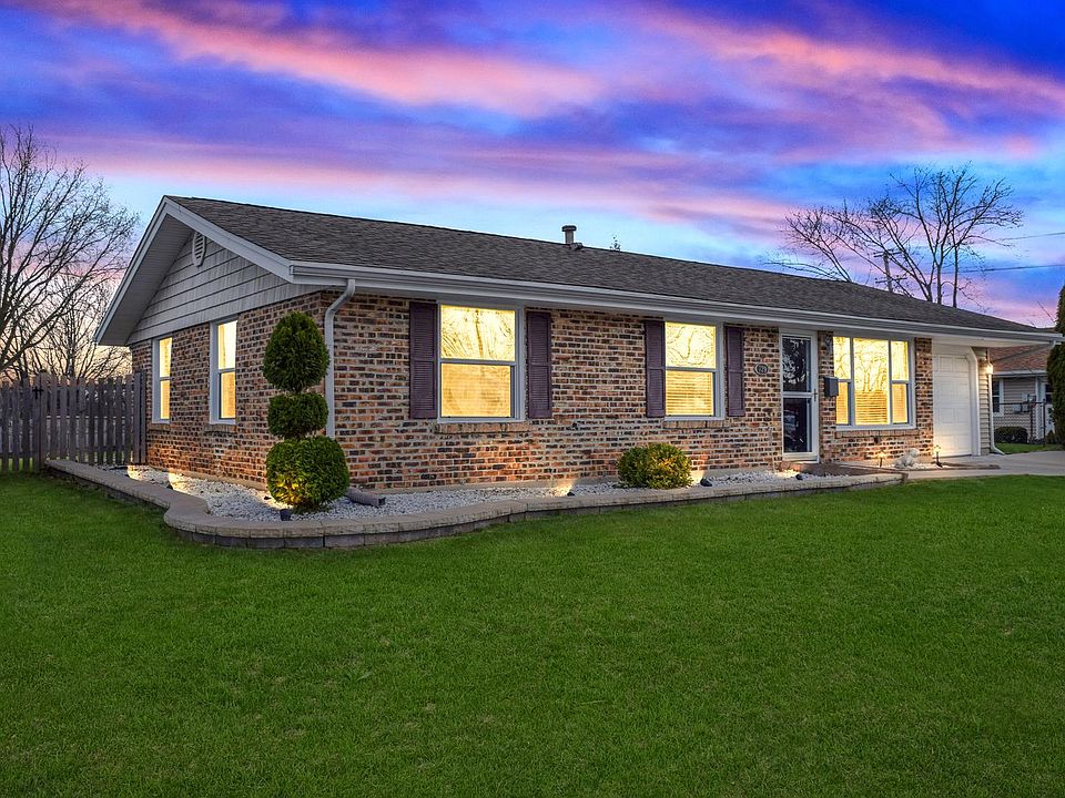 1st image of 729 Dartmouth Ln
