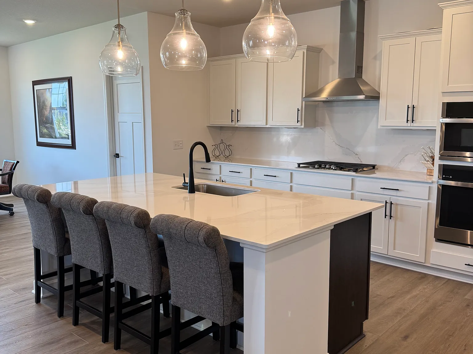 3 bed, 2871 sqft, $5,200 — Photo 2