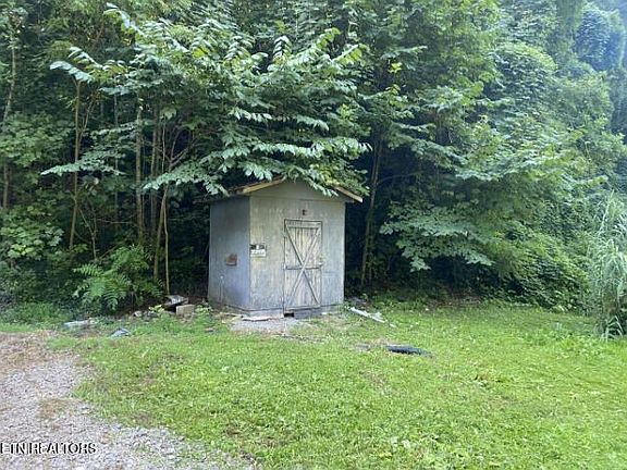 2nd image of 2355 Old Highway 68
