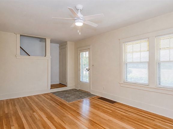 3rd image of 3729 El Paso Ave