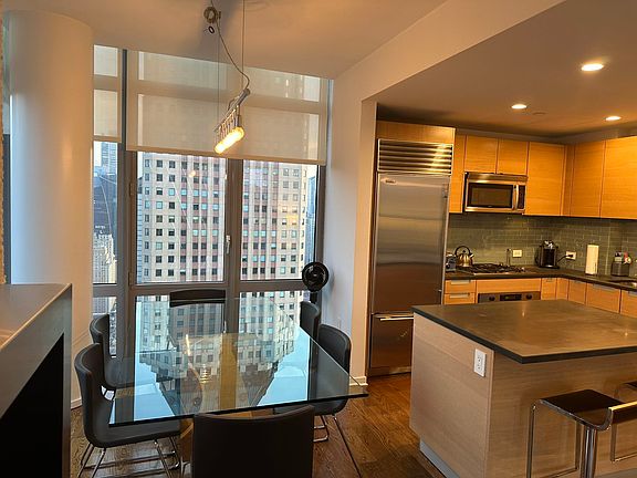 3rd image of 310 W 52nd St Ph A