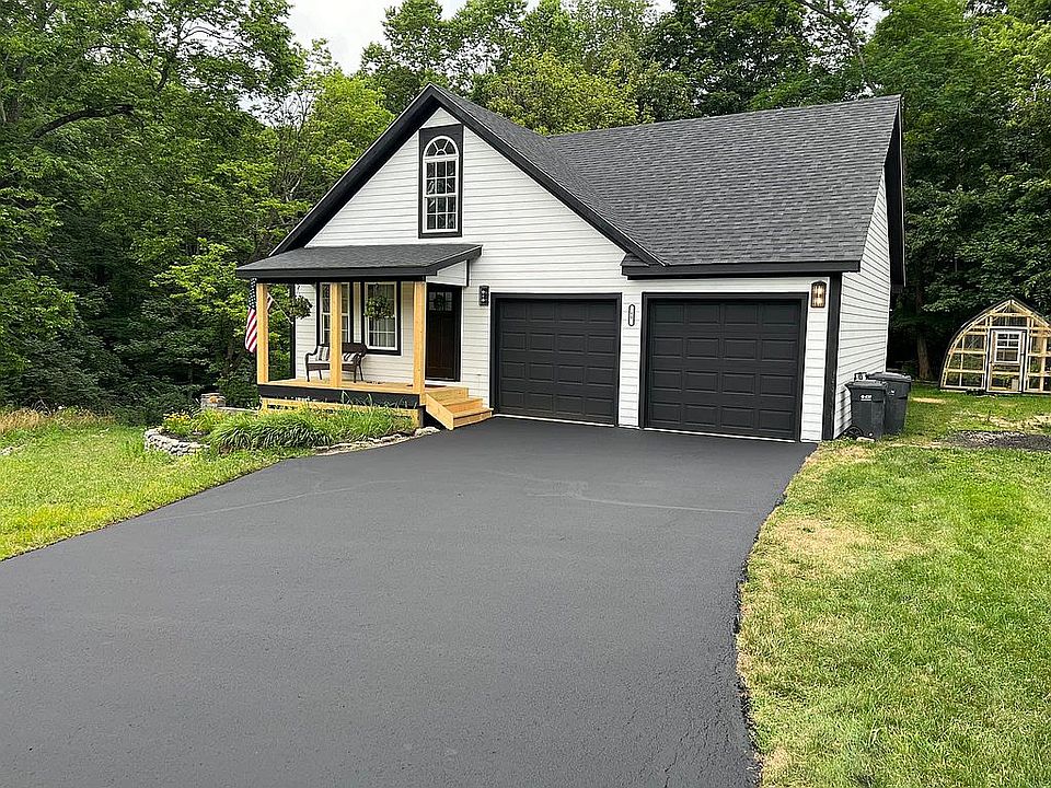 1st image of 60 Loraine Ave