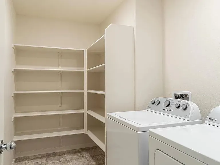 10890 Arrington Dr — Photo 25
