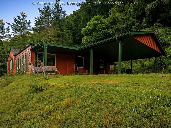 2nd image of 247 Upper Falcon Dr
