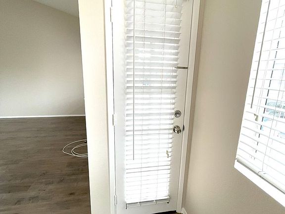 4th image of 1158 Cypress Ave APT A