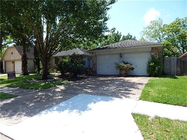 1st image of 2611 Olster Dr