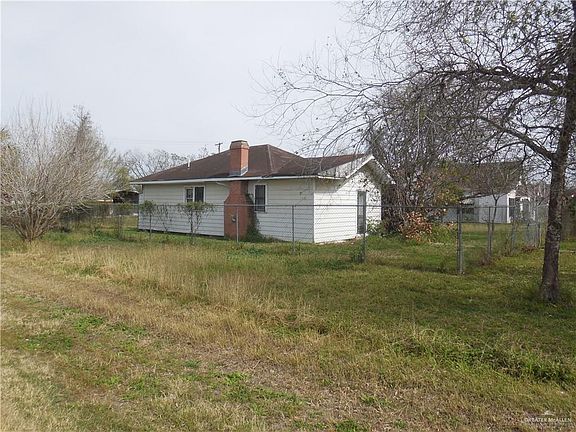 5th image of 958 W Bowie Ave