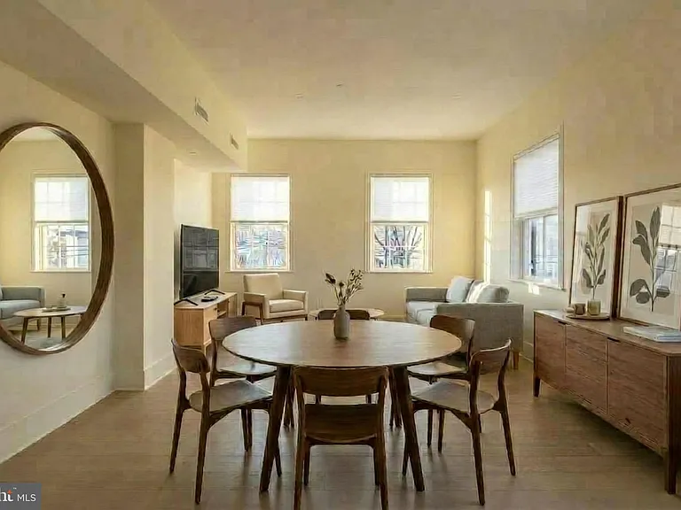 300 Kings Hwy E #C — Photo 5