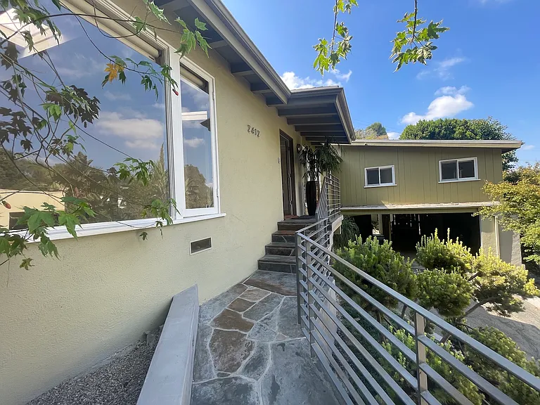 Canyon Oak Dr — Photo 55
