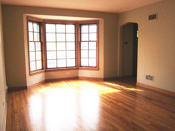 2nd image of 2039 N. 76th Ave.