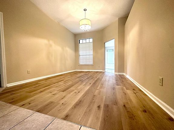 4th image of 344 Carolina Jasmine Ln
