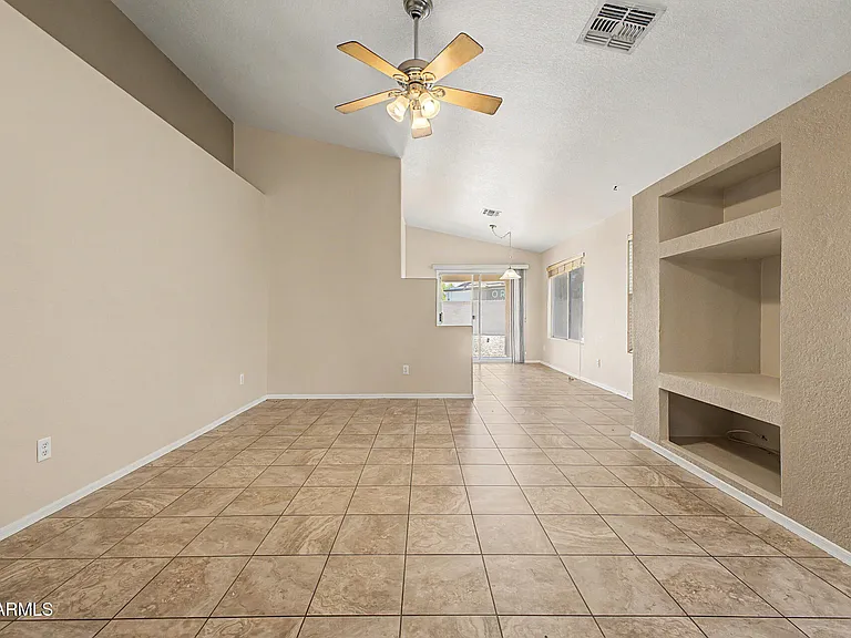 8151 W Tonto Ln — Photo 9