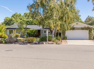 12870 Woodmont Dr, Saratoga, CA 95070