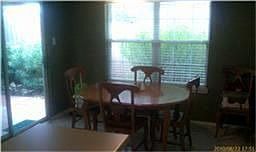 3rd image of 12110 Floramorgan Ln