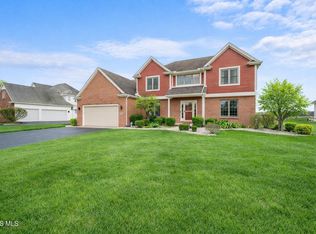 3016 Lexington Glen Blvd, Monclova, OH 43542