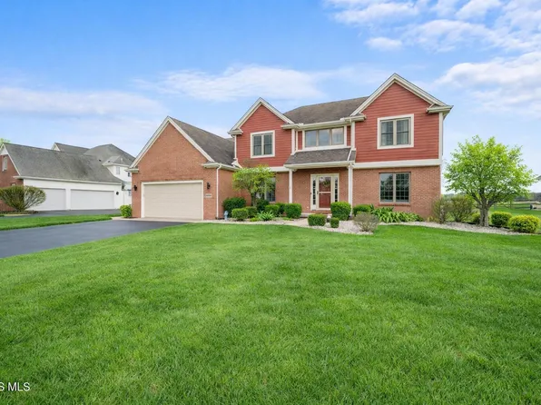 3016 Lexington Glen Blvd, Monclova, OH 43542