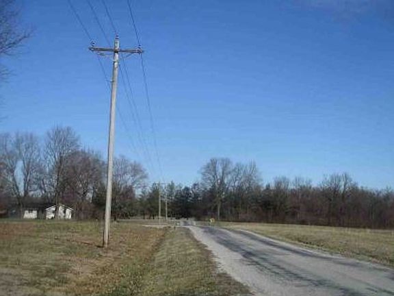 Exterior Neighborhood (street photo)
