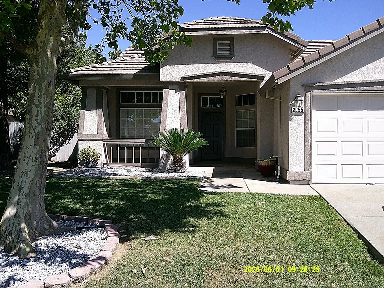2055 Keel Ct — Photo 3