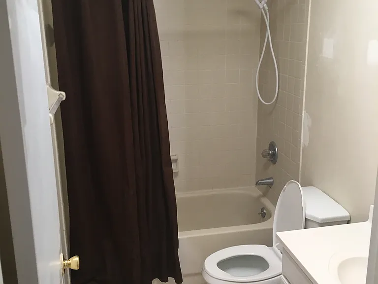 2829 Nordman Ave — Photo 8
