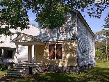 2nd image of 1867 W 47th St