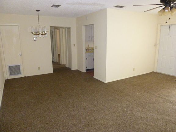 2nd image of 820 W Tiffany Dr APT 4