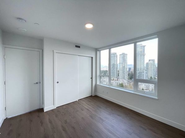 2 bedroom rental in Surrey — photo 4