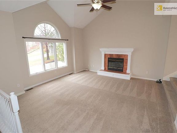 2nd image of 5417 NE Rainbow Ct