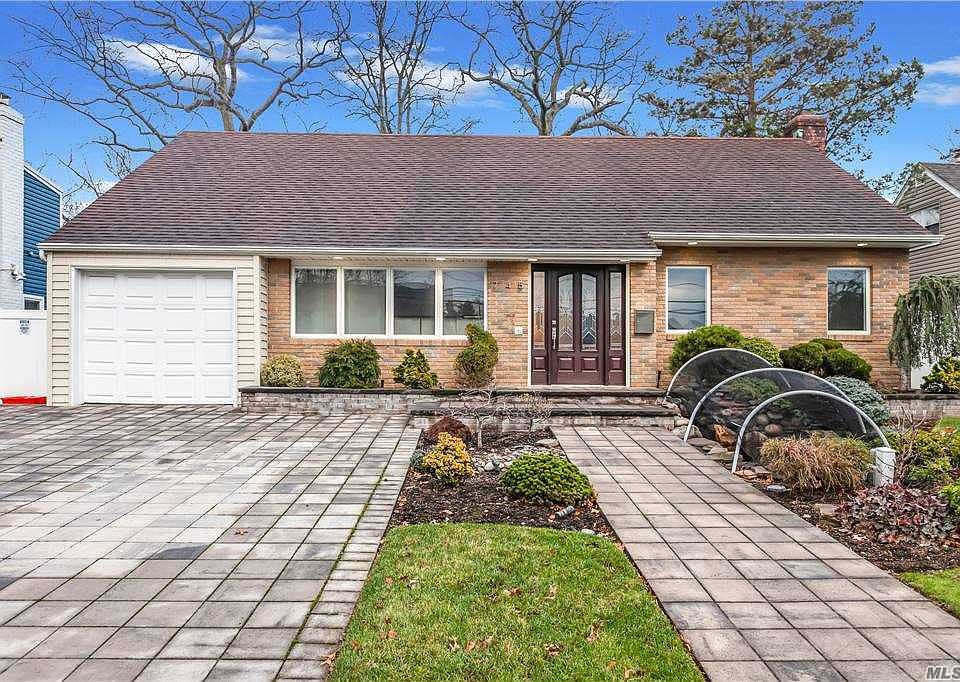 1st image of 745 Dogwood Ave