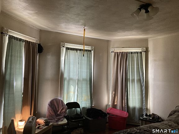 5th image of 172 Bond Street