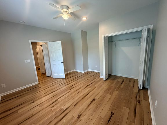 3rd image of 4536 Stone Mountain Dr