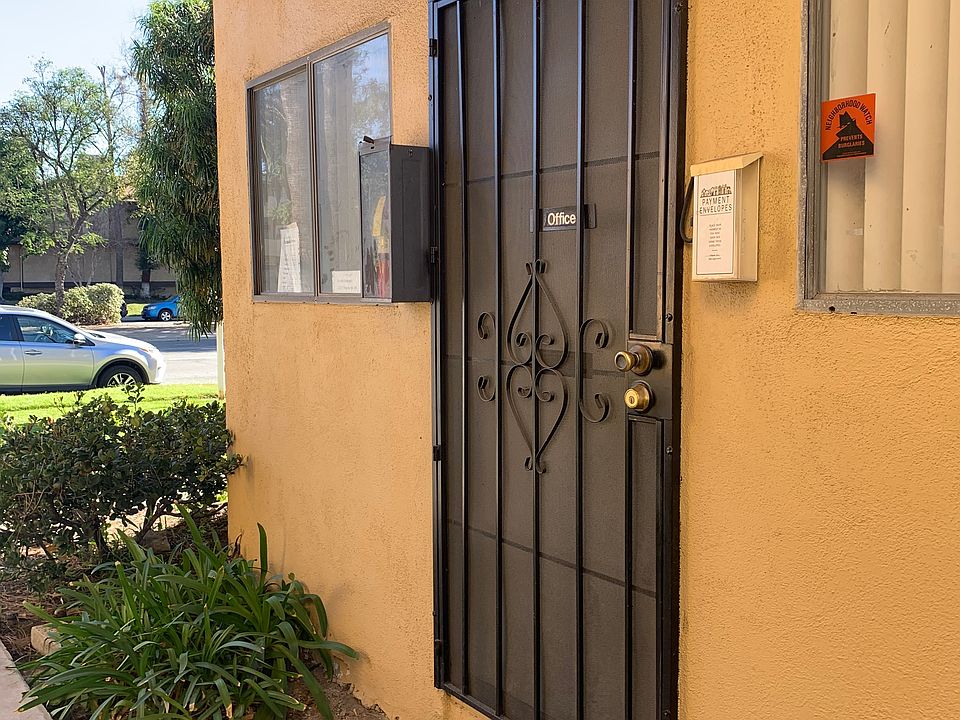 Office Hours 9 am to 1pm closed on Sunday.