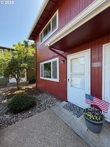 1937 W 17th Ave APT A, Eugene, OR, 97402