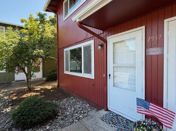 1937 W 17th Ave APT A, Eugene, OR 97402
