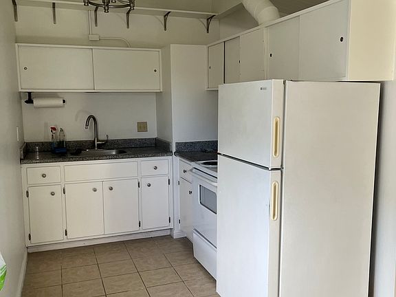 4th image of 829 Teresi Ct #D