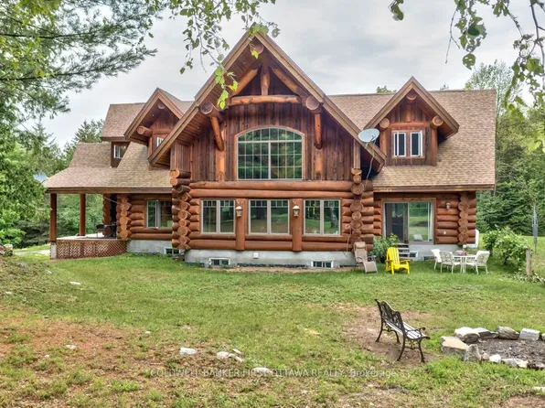 2467 Darling Rd, Lanark Highlands, ON K0A 1P0