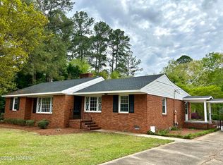 13400 Sycamore Ln, Laurinburg, NC 28352