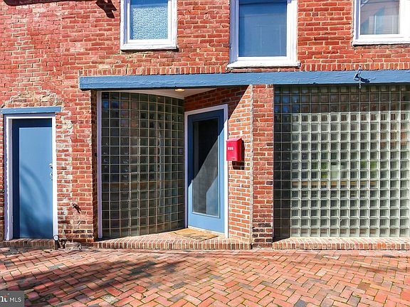 3rd image of 206 A S Patrick St #A
