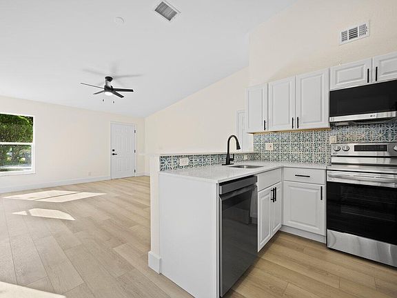 5th image of 5373 Gray Fox Court