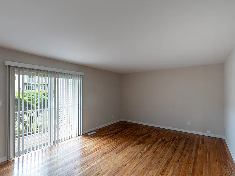 2BR, 1BA (830sqft) - Living Room (Newport)