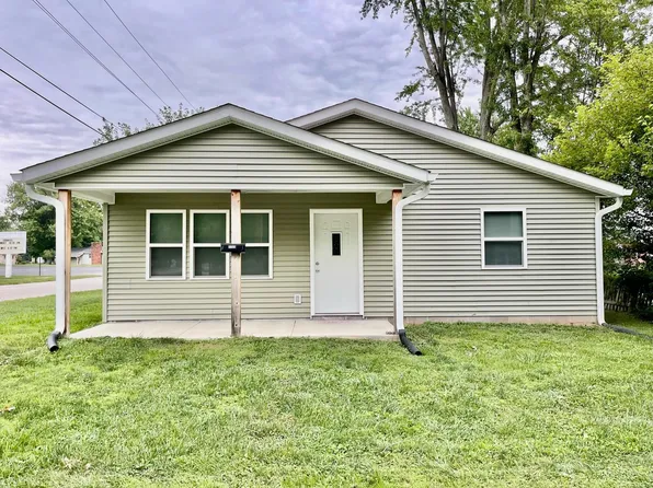 1133 W Oak St, Mitchell, IN 47446