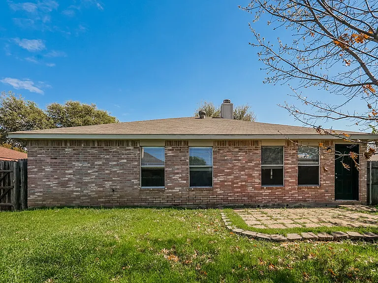 317 Taylor St — Photo 18