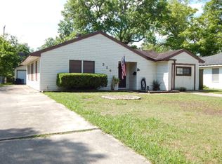 326 Acacia St, Lake Jackson, TX 77566