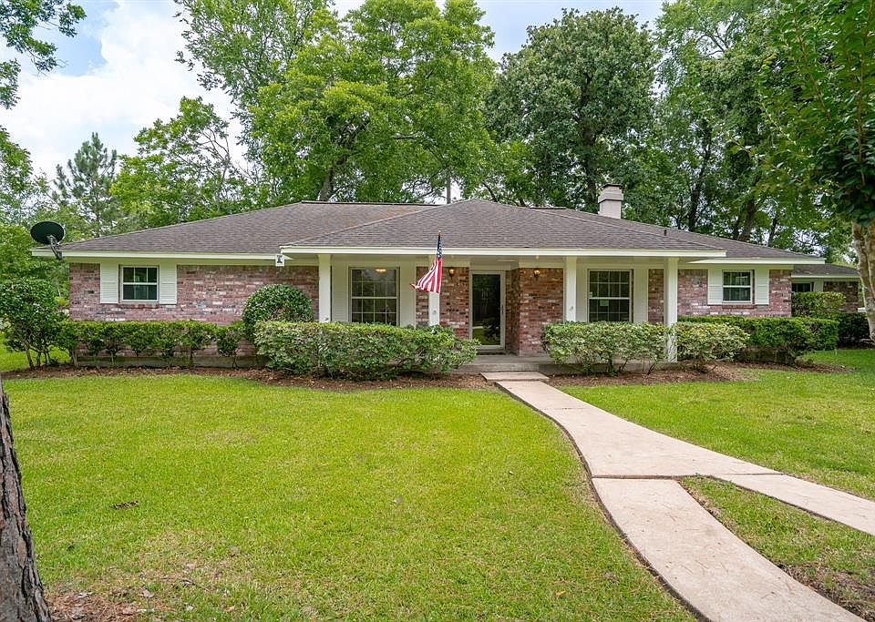 1st image of 1108 Myrtlewood Dr