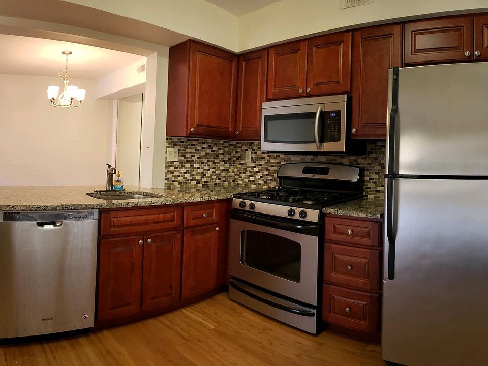 1st image of 1407 Yarmouth Ln