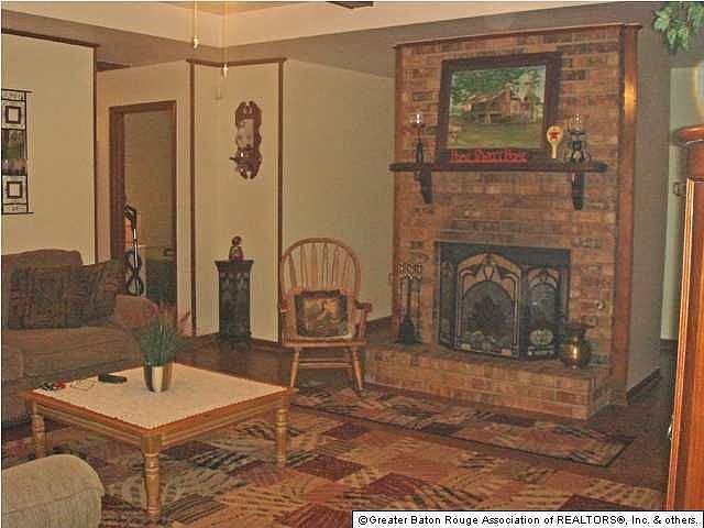 2nd image of 37112 John St