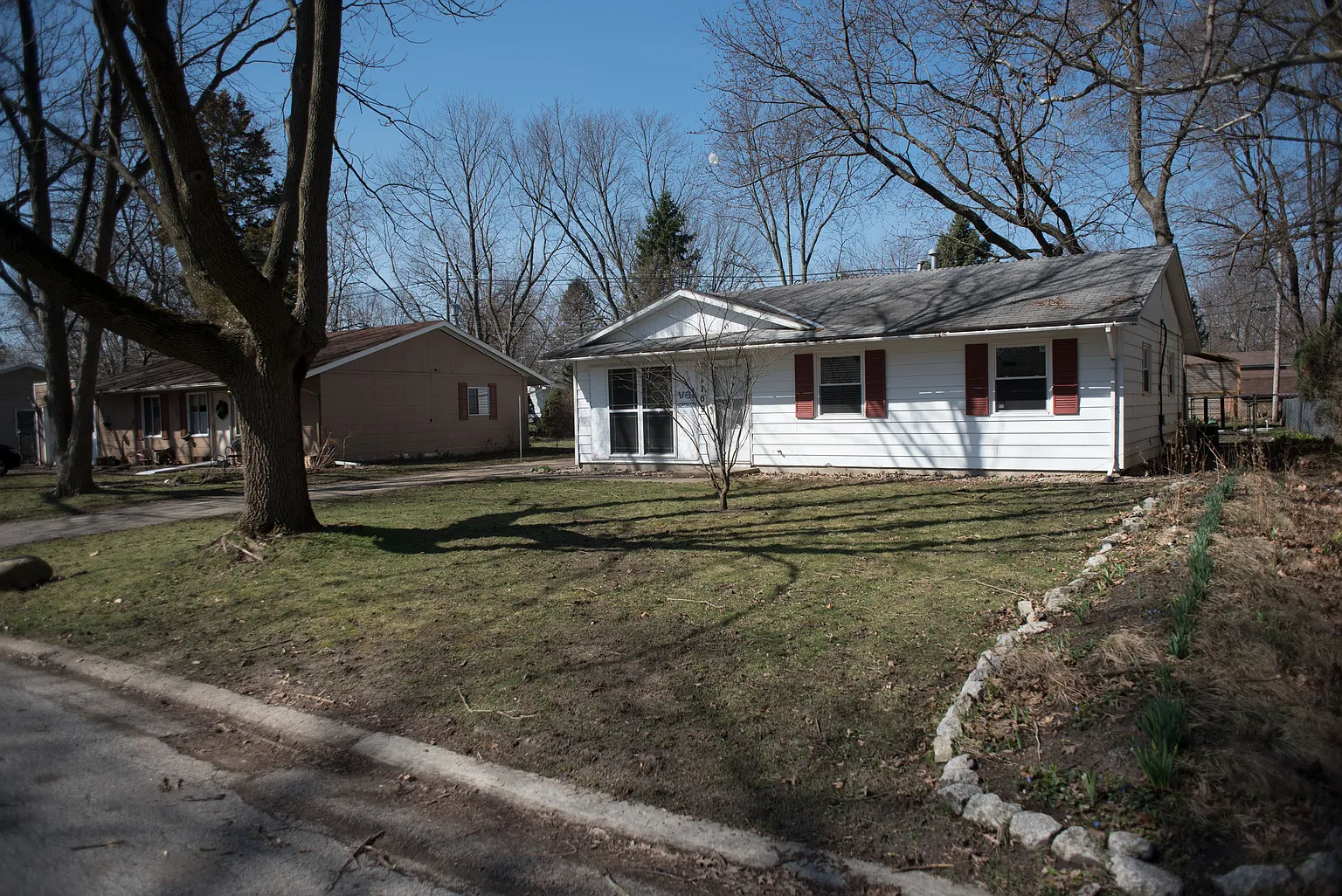 1709 Carolyn Dr photo 1