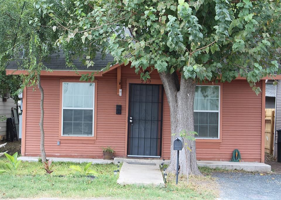 1st image of 209 S Piper Ln
