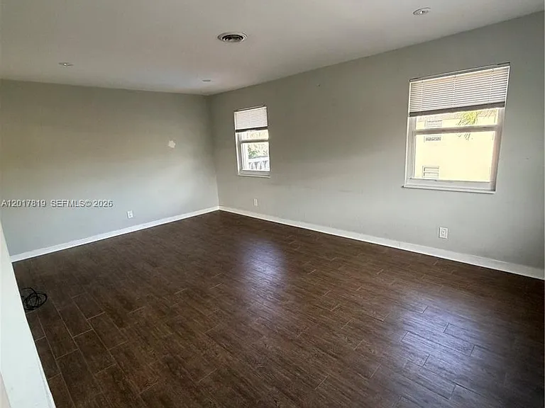 2591 NE 55th Ct #202 — Photo 3