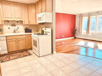 11025 S Keating Ave APT 201, Oak Lawn, IL, 60453